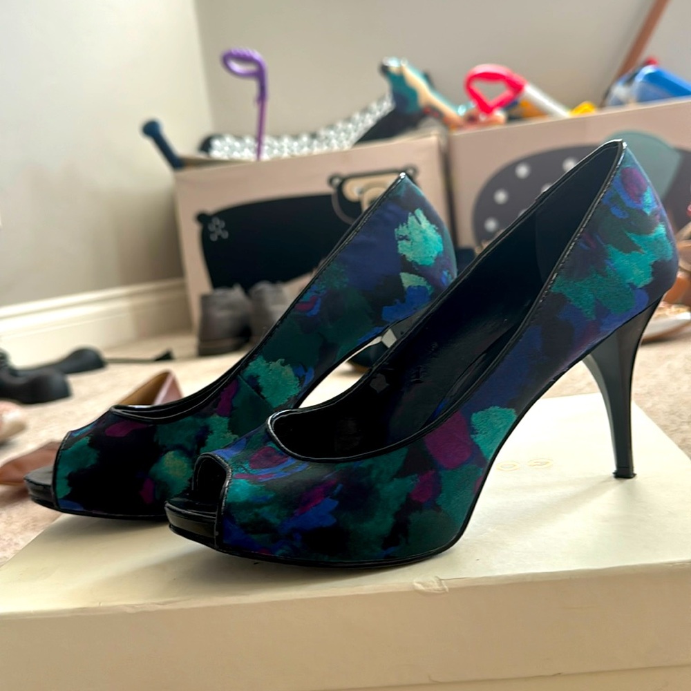 Nine West Tie Dye Pumps - Size 6.5